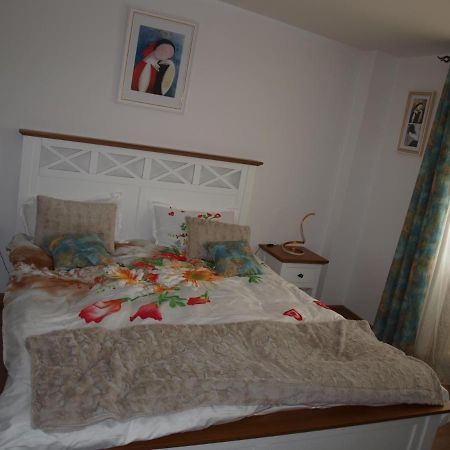 Amavera Apartment Târgu Jiu Eksteriør billede