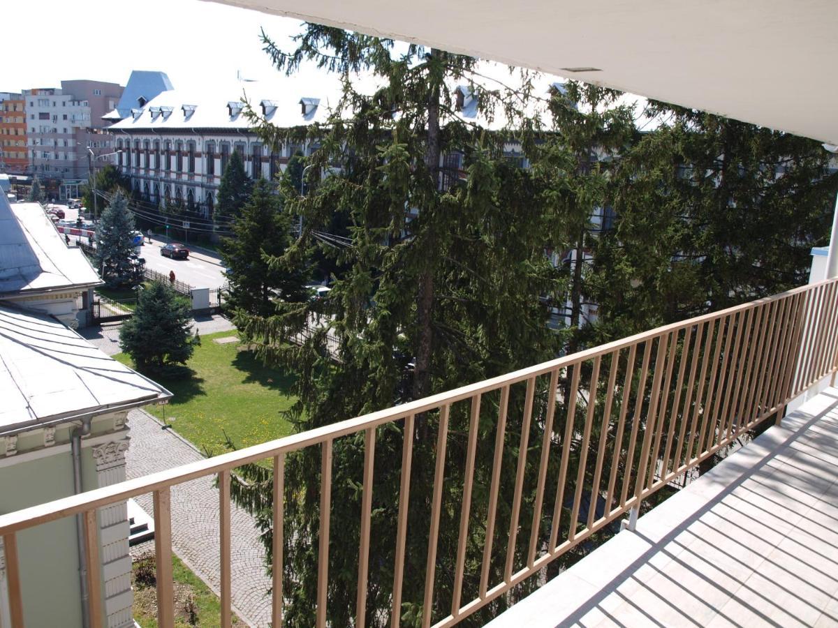 Amavera Apartment Târgu Jiu Eksteriør billede